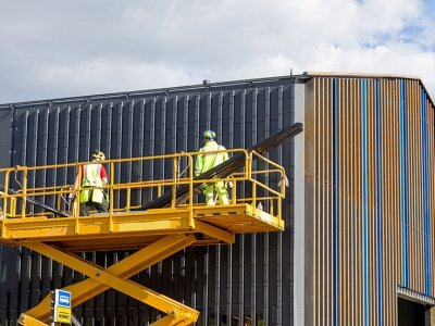 Access Platforms - Rubber Tracks - Astrak